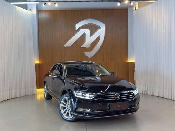 VOLKSWAGEN PASSAT 2.0 16V TSI BLUEMOTION GASOLINA HIGHLINE 4P DSG VOLKSWAGEN PASSAT 2.0 16V TSI BLUEMOTION GASOLINA HIGHLINE 4P DSG